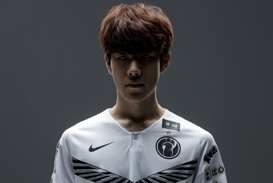 广州TTG送上新年祝福：新年夜来了，好运来了！T Zai和所有的小伙伴们新年夜快乐