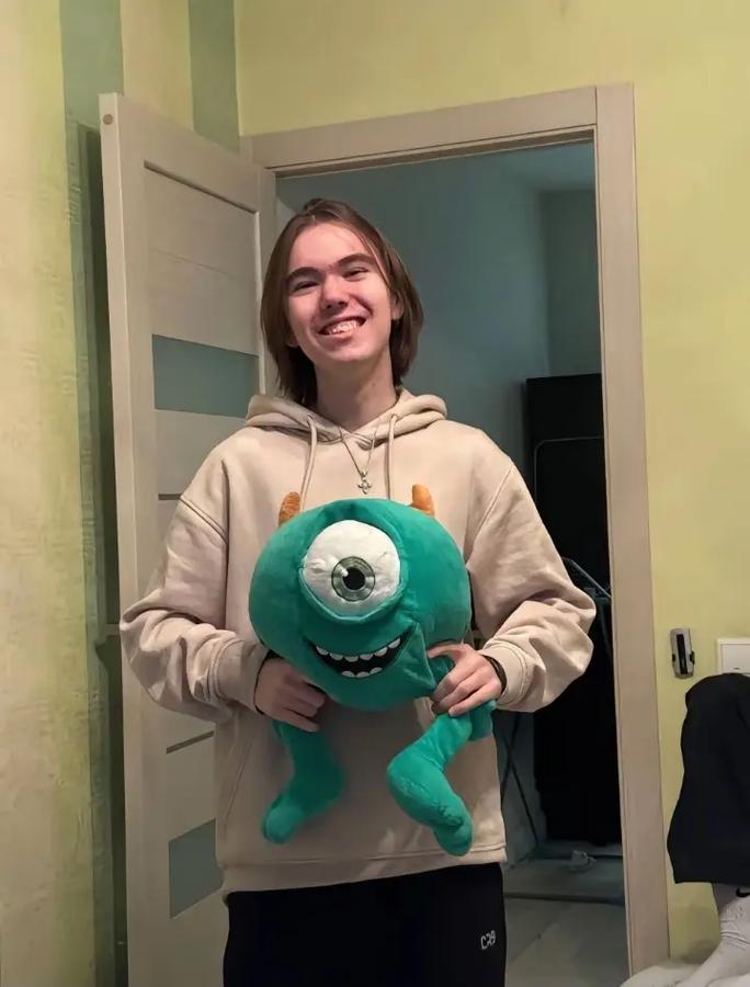 Rookie泽丽电量拉满狂揽13杀 Ruler烬竭力难敌 NIP先下一城